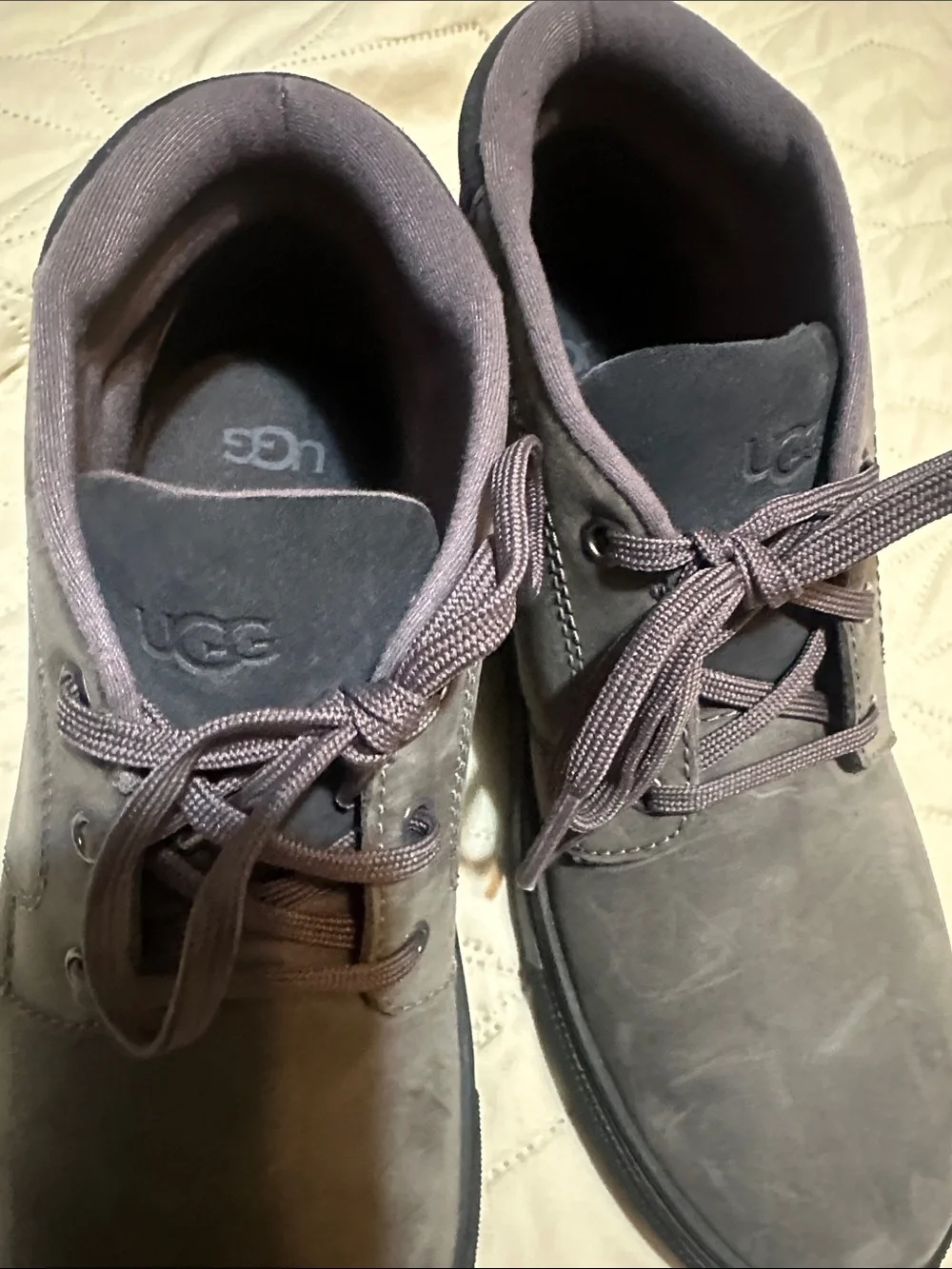 UGG Men's Dark Gray Chukka Boots - Lace-Up Nubuck